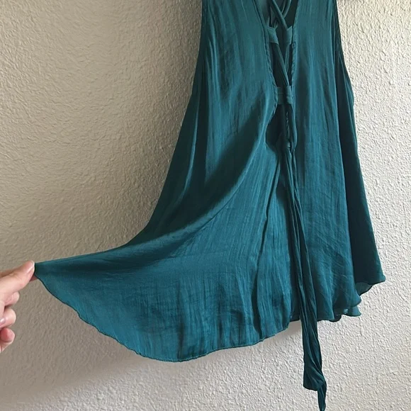 Emerald Green Silky Tie Blouse - Picture 3 of 11